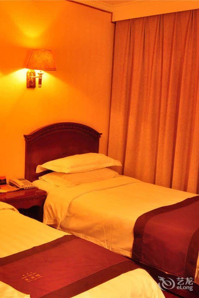Yak Hotel Lhasa Eksteriør billede